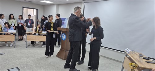 Kaymakamımız Sayın Mahmut Nedim TUNÇER, Şirinyer Ertuğrul Gazi Anadolu Lisesinde düzenlenen Liseler Arası Münazara Yarışmasında..